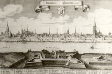 Stadtansicht von M. Merian aus dem Jahre 1647. Im Vordergrund ist das Fort auf der anderen Rheinseite zu erkennen.