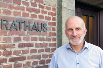 Frank Schaffeld ist der neue Leiter des Fachbereiches Arbeit & Soziales im Emmericher Rathaus.