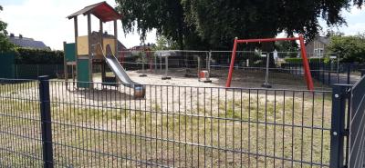 Teilsperrung Spielplatz Eikelnberger Weg Teilsperrung Spielplatz Eikelnberger Weg