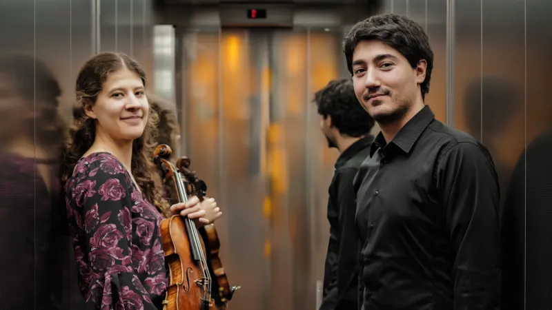 Duo Anna Haas (Violine) und Giuseppe d‘ Elia (Klavier) Duo Anna Haas (Violine) und Giuseppe d‘ Elia (Klavier)
